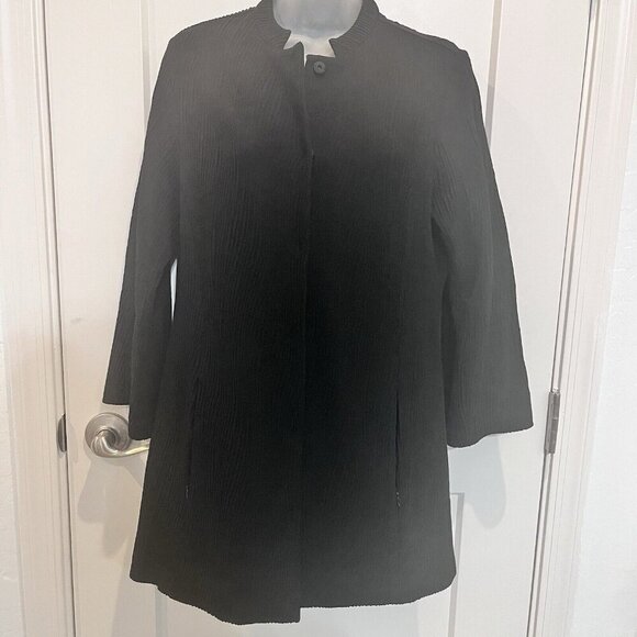 Eileen Fisher Jackets & Blazers - Black Eileen Fisher Jacket Size M Textured Snap Closure 3/4 Sleeve